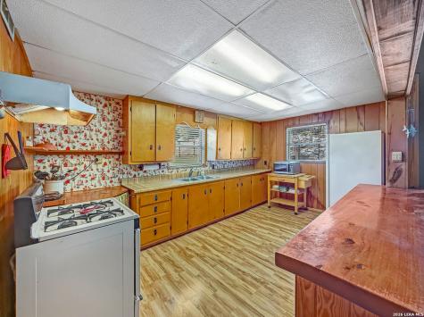 150 Coker Hollow Kerrville TX 78028