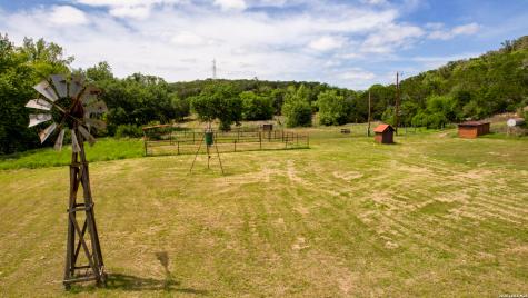 150 Coker Hollow Kerrville TX 78028