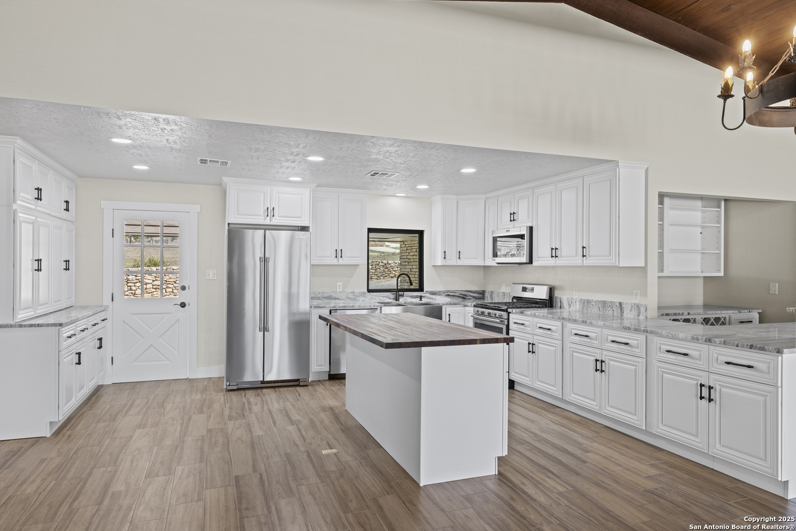 241 Us Highway 87 Comfort TX 78013