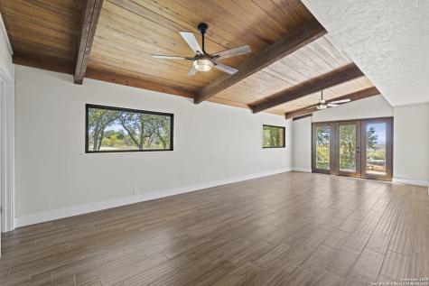 241 Us Highway 87 Comfort TX 78013