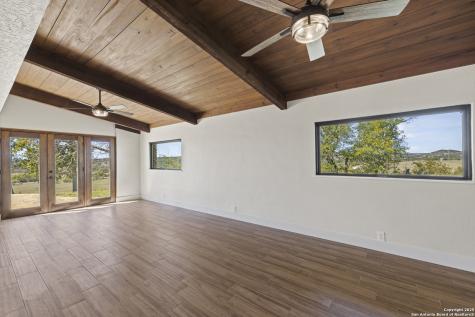 241 Us Highway 87 Comfort TX 78013