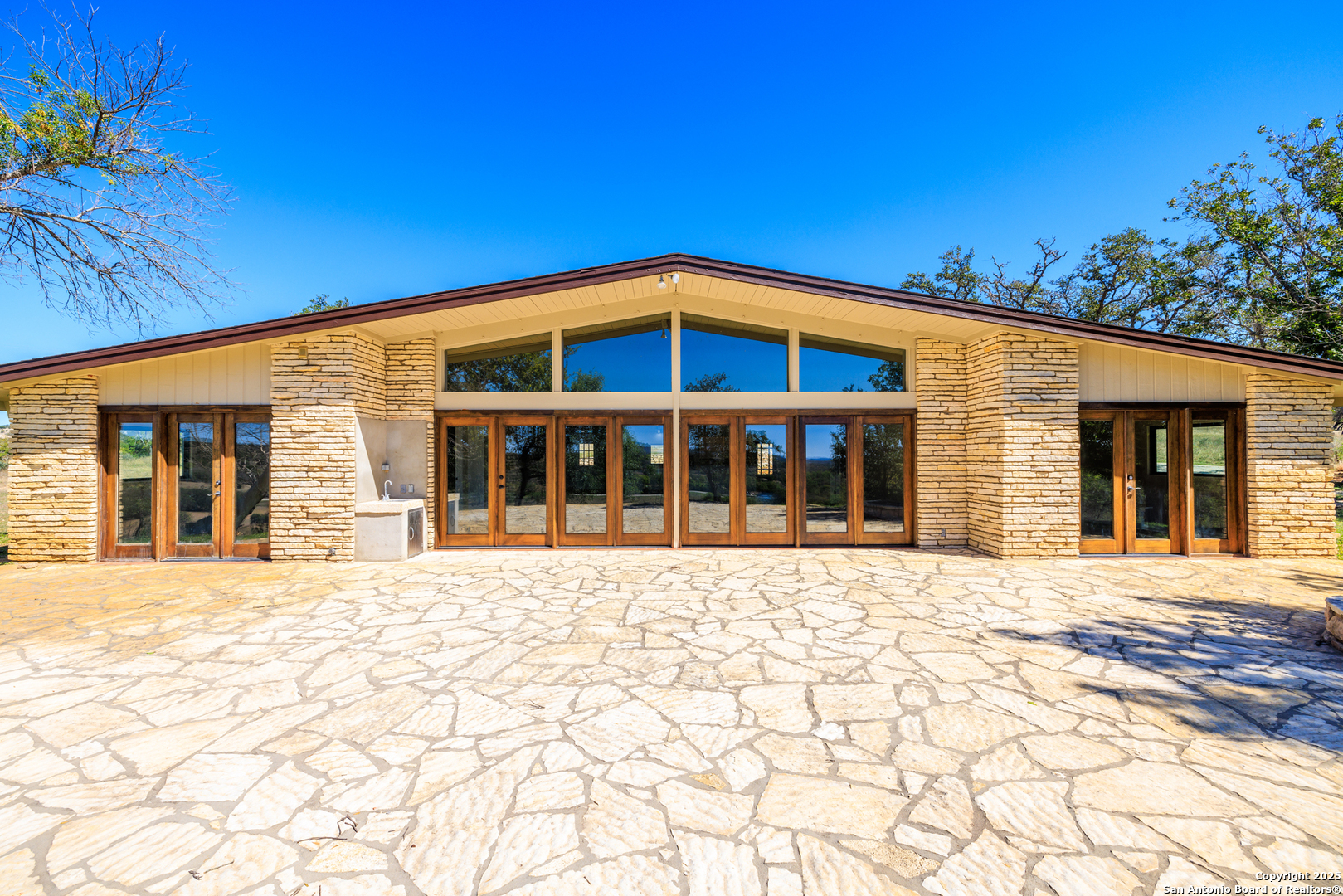 241 Us Highway 87 Comfort TX 78013