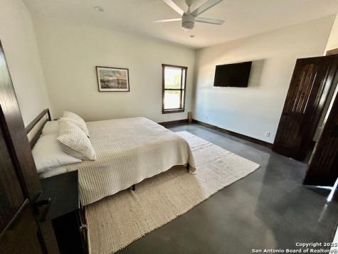 Ih N 35 Pearsall TX 78061