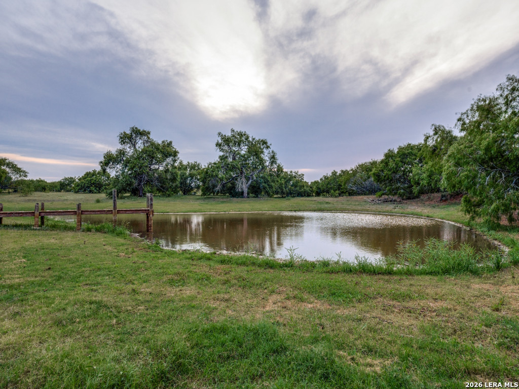 2831 County Road 430 Pleasanton TX 78064