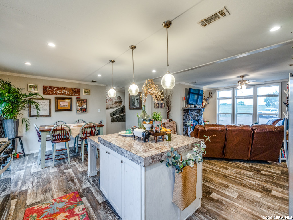 2831 County Road 430 Pleasanton TX 78064