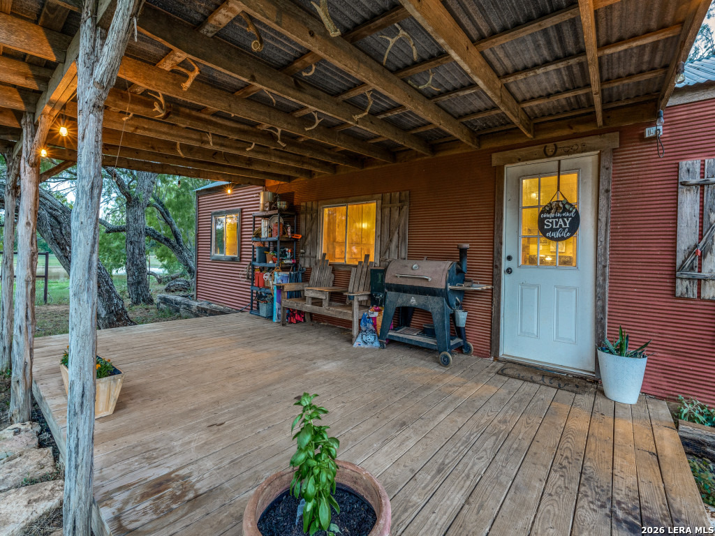 2831 County Road 430 Pleasanton TX 78064