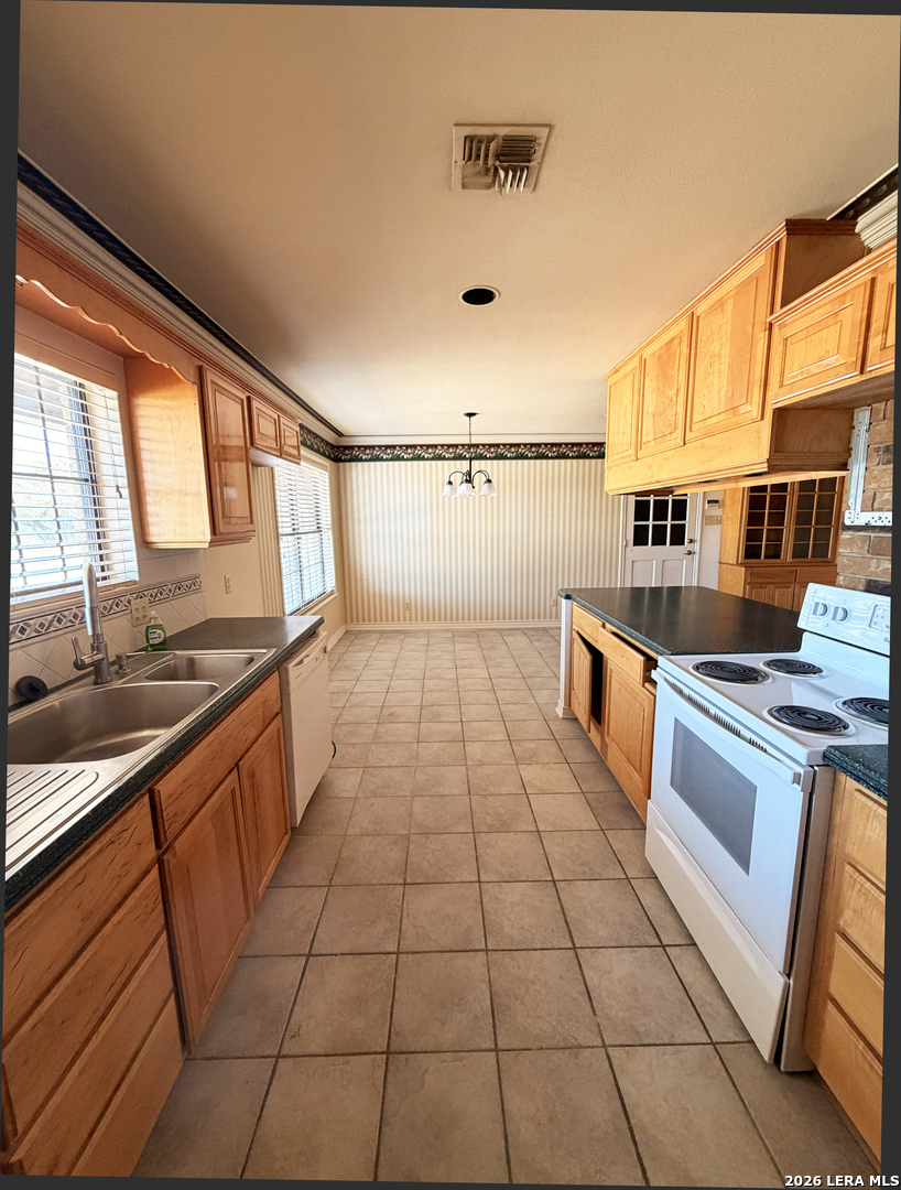 3202 Batesville Road Uvalde TX 78801