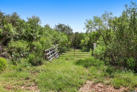 1014 N-bar Ranch Road Brackettville TX 78832