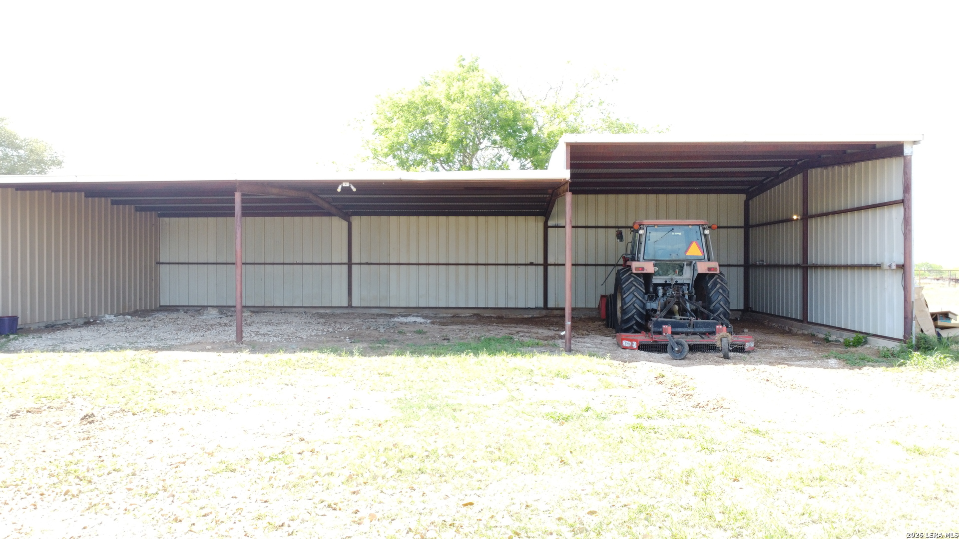 900 N Graytown Road St Hedwig TX 78152