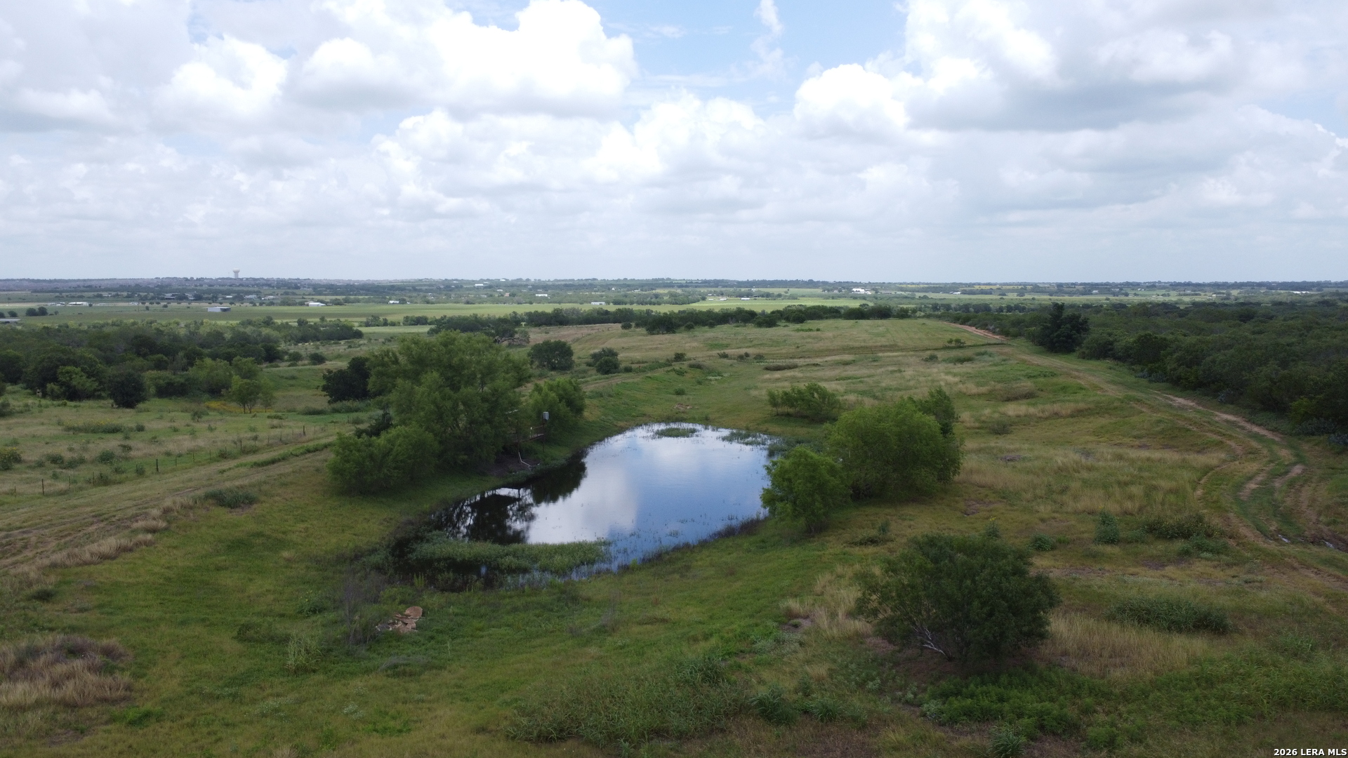 900 N Graytown Road St Hedwig TX 78152