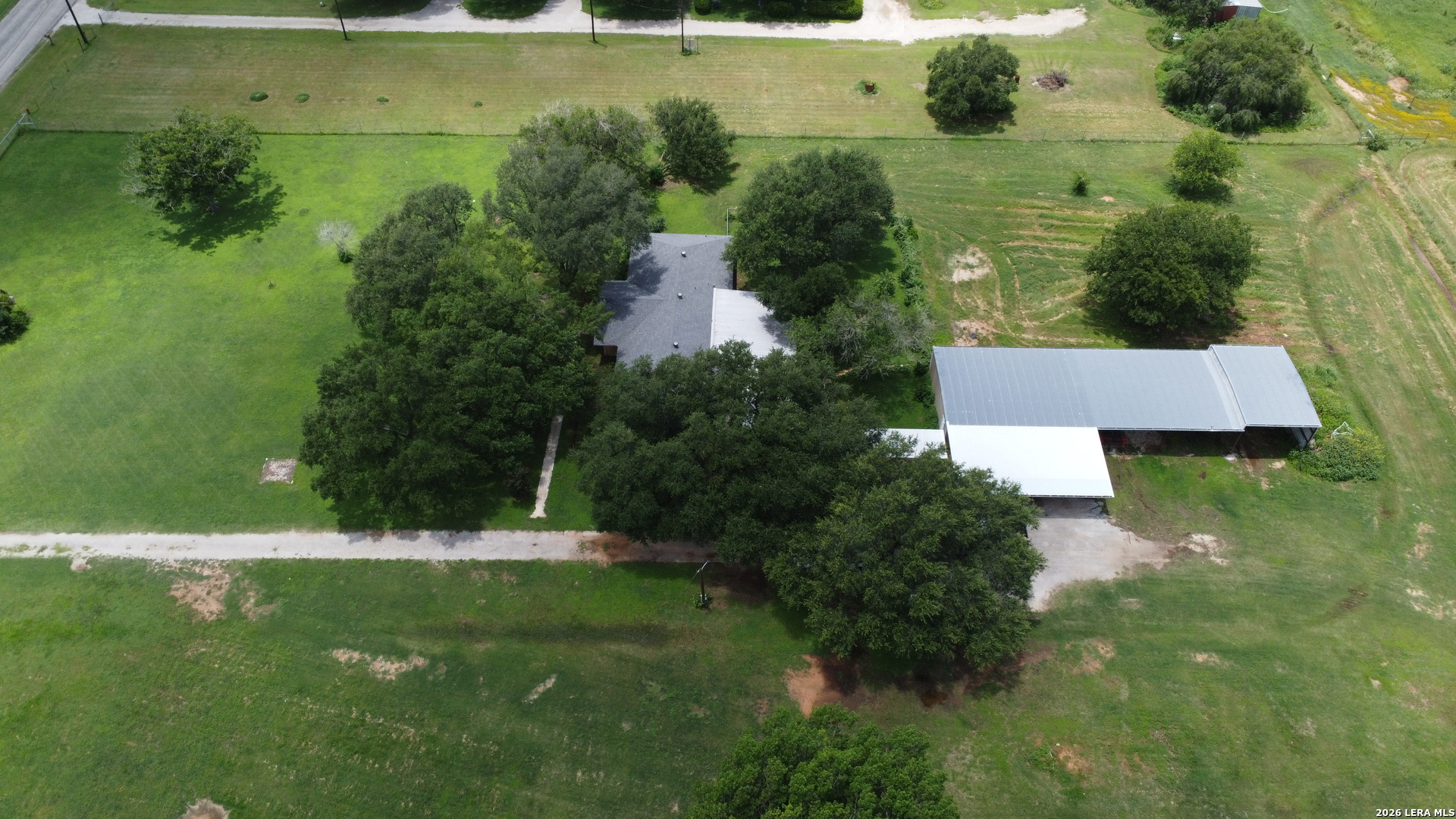 900 N Graytown Road St Hedwig TX 78152