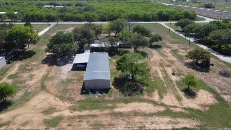900 N Graytown Road St Hedwig TX 78152