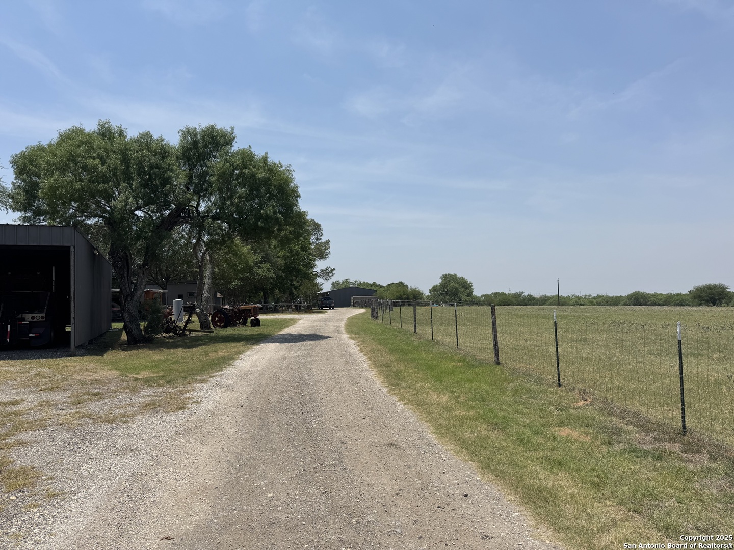 7084 Richter Elmendorf TX 78112