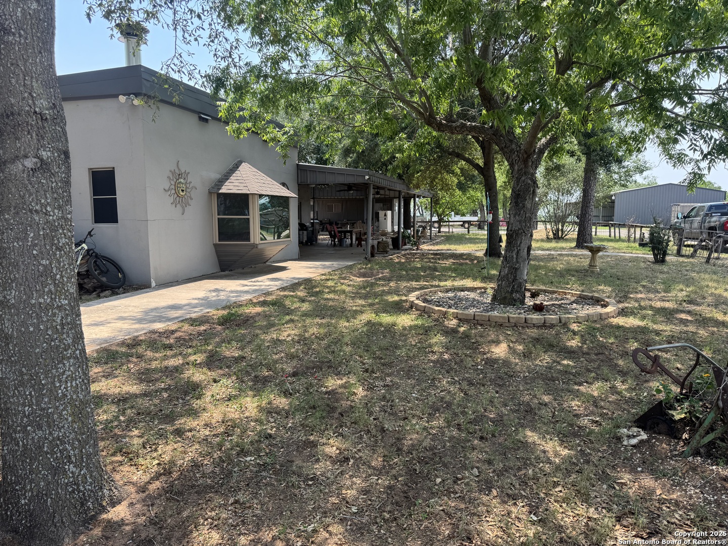 7084 Richter Elmendorf TX 78112