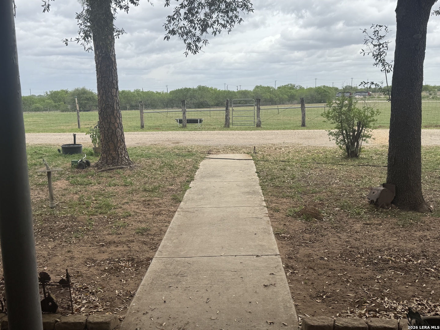 7084 Richter Elmendorf TX 78112