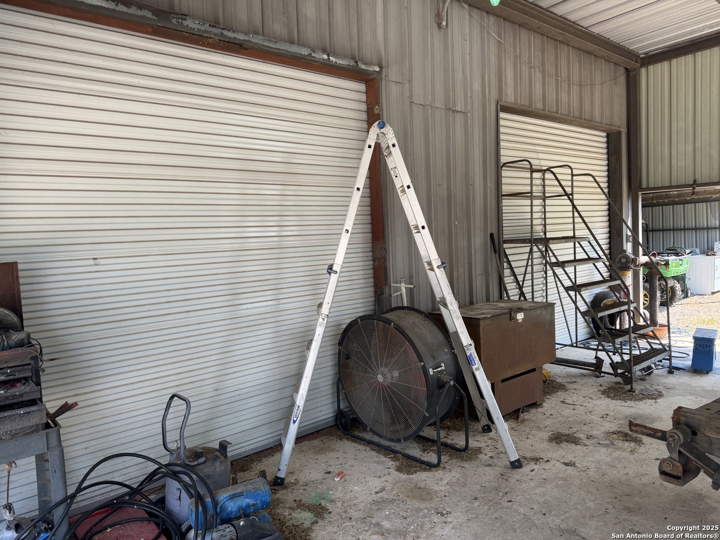 7084 Richter Elmendorf TX 78112