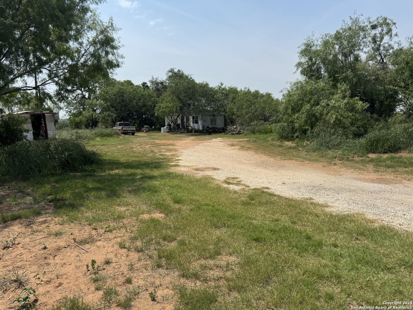7084 Richter Elmendorf TX 78112