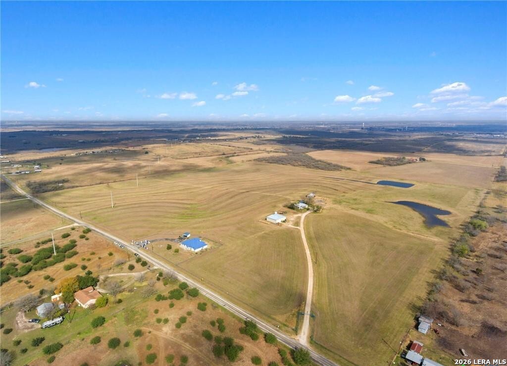 335 & 725 Pioneer Road Seguin TX 78155