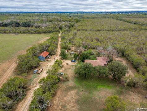 2660 W Jett Road San Antonio TX 78264