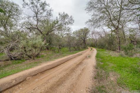 2660 W Jett Road San Antonio TX 78264