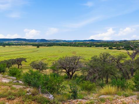 18954 State Highway 16 N Medina TX 78055