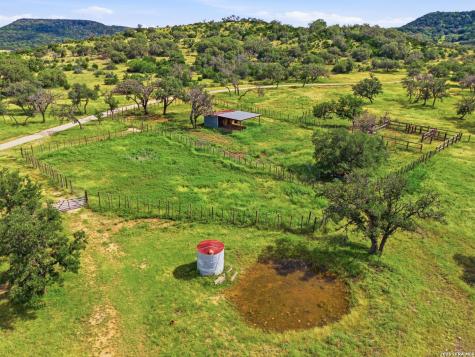 18954 State Highway 16 N Medina TX 78055