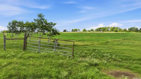7410 Fm 1295 Moulton TX 77975