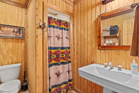 1897 Kyle Ranch Bandera TX 78003