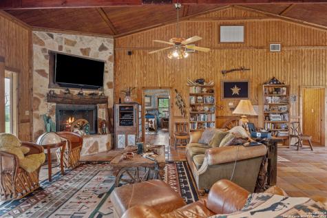 1897 Kyle Ranch Bandera TX 78003