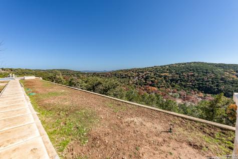 225 Arrowhead Lane Pipe Creek TX 78063