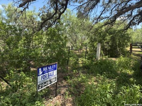 920 County Road 665 Devine TX 78016