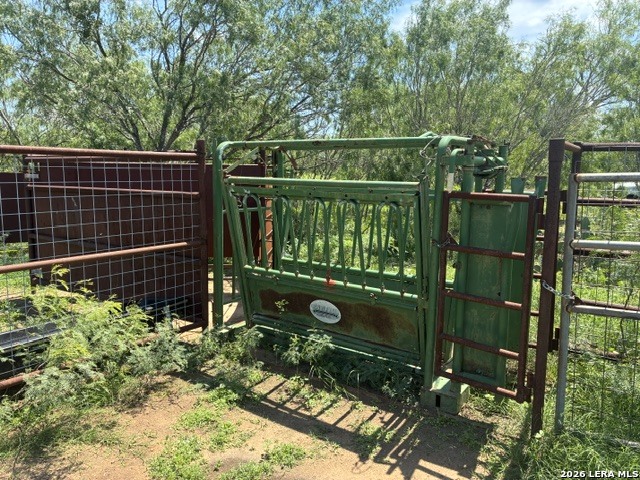 920 County Road 665 Devine TX 78016