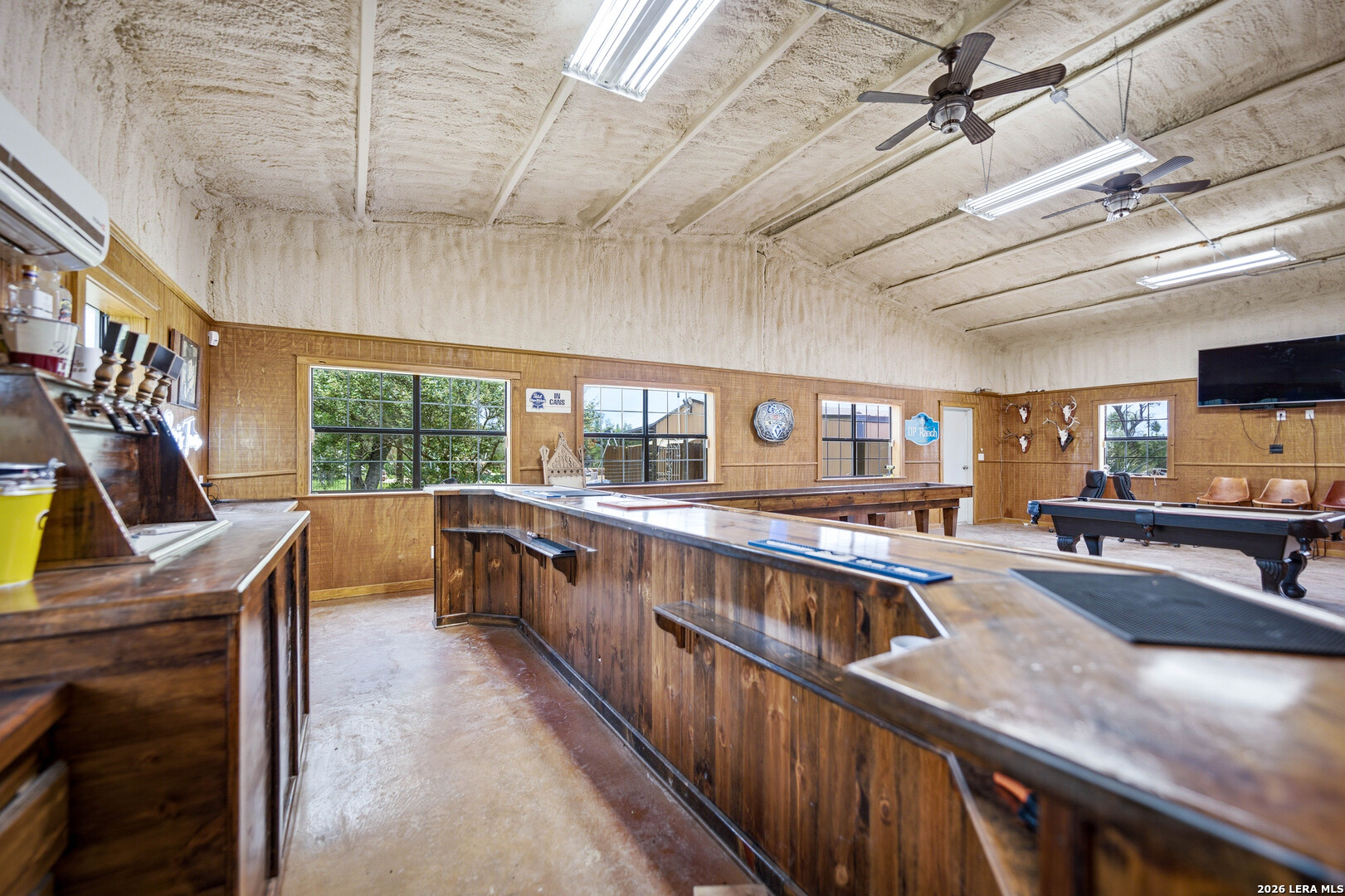714 Veterans Drive Sabinal TX 78881