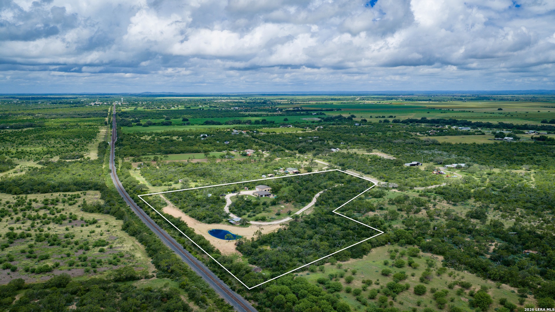 714 Veterans Drive Sabinal TX 78881