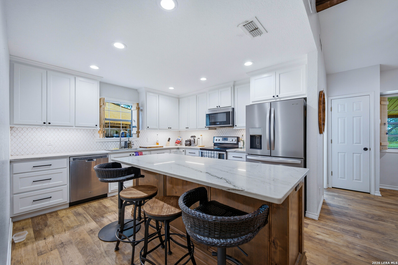 714 Veterans Drive Sabinal TX 78881
