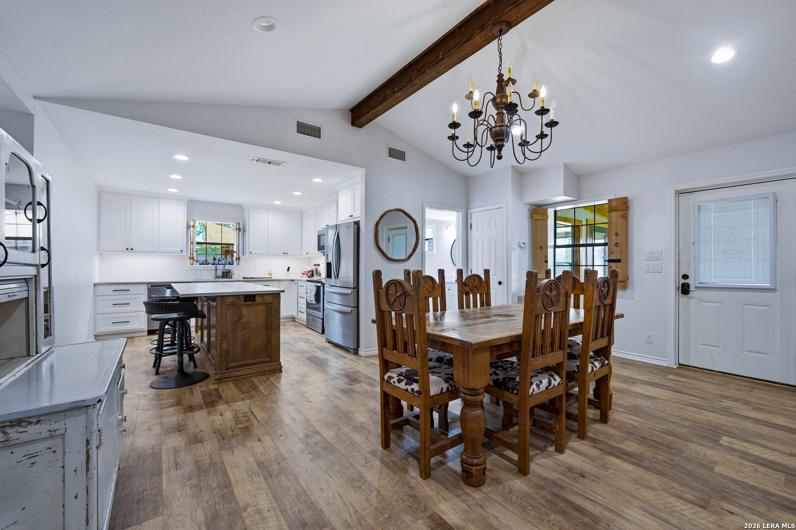 714 Veterans Drive Sabinal TX 78881