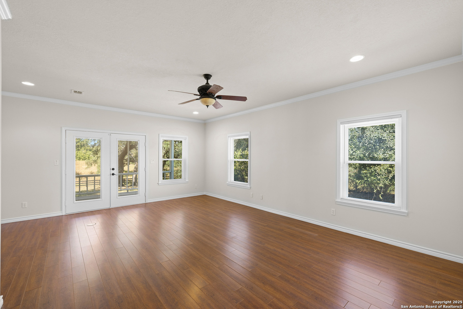 5450 Mazurek Schulenburg TX 78956