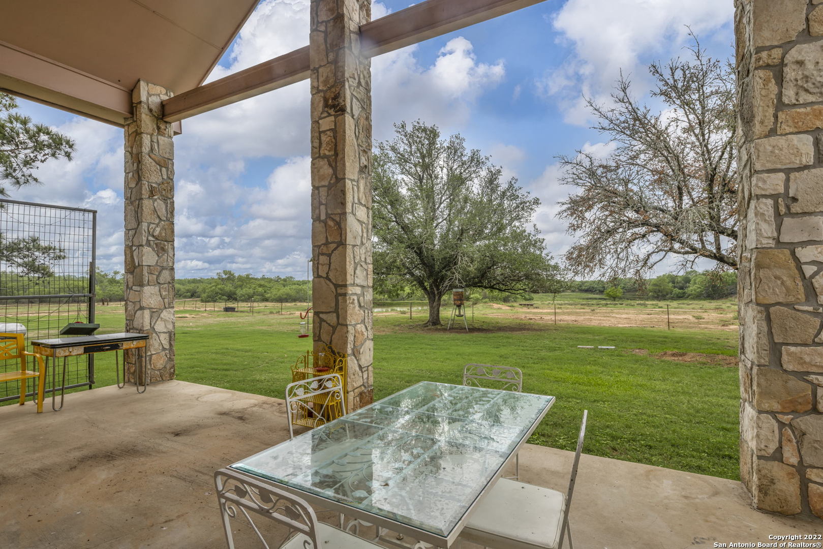 4141 Cr 343 Charlotte TX 78011