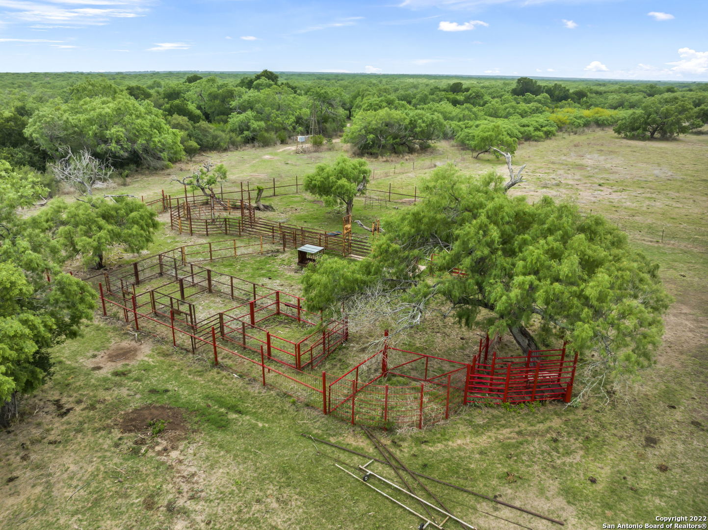 4141 Cr 343 Charlotte TX 78011