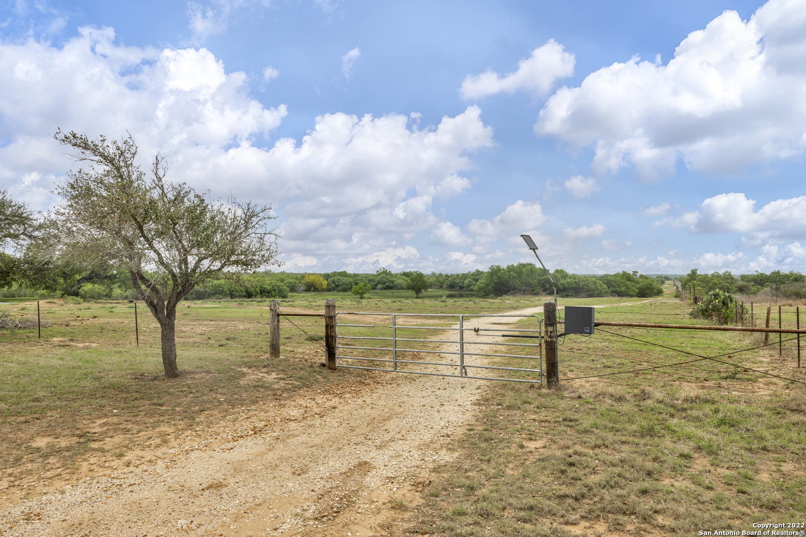 4141 Cr 343 Charlotte TX 78011