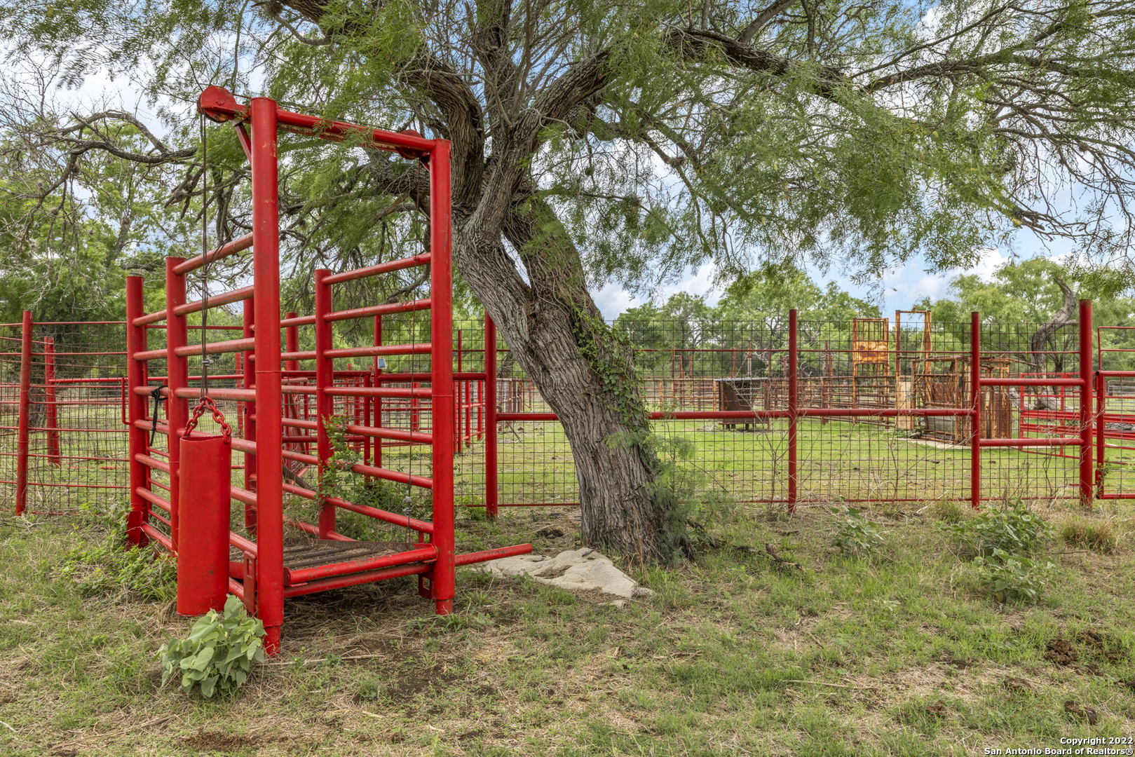 4141 Cr 343 Charlotte TX 78011