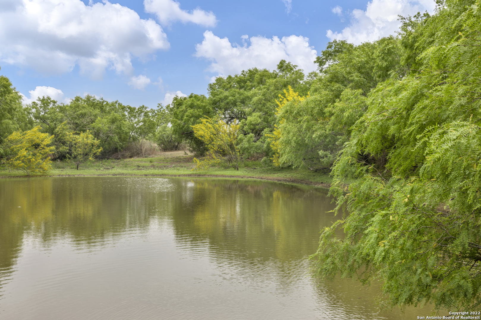 4141 Cr 343 Charlotte TX 78011