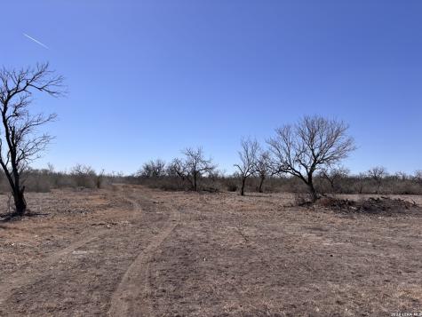 000 Highway 72 Three Rivers TX 78071