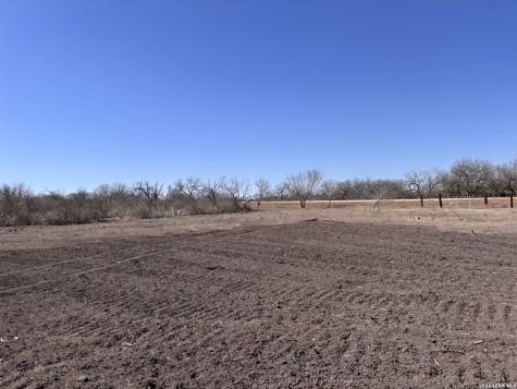 000 Highway 72 Three Rivers TX 78071