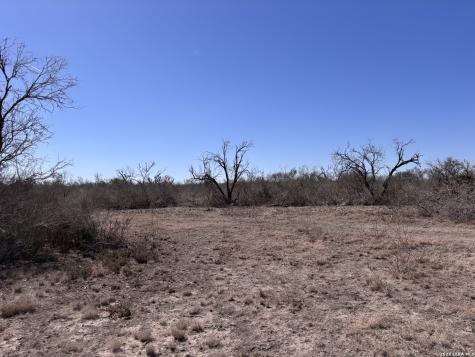 000 Highway 72 Three Rivers TX 78071