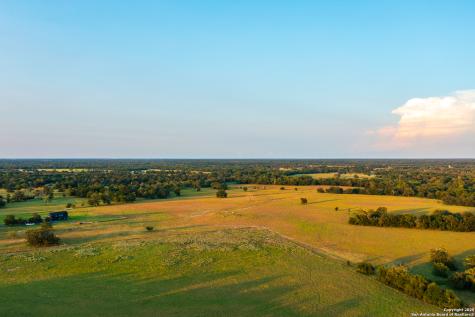 1071 Private Road 1090 Hallettsville TX 77964
