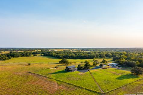 1071 Private Road 1090 Hallettsville TX 77964