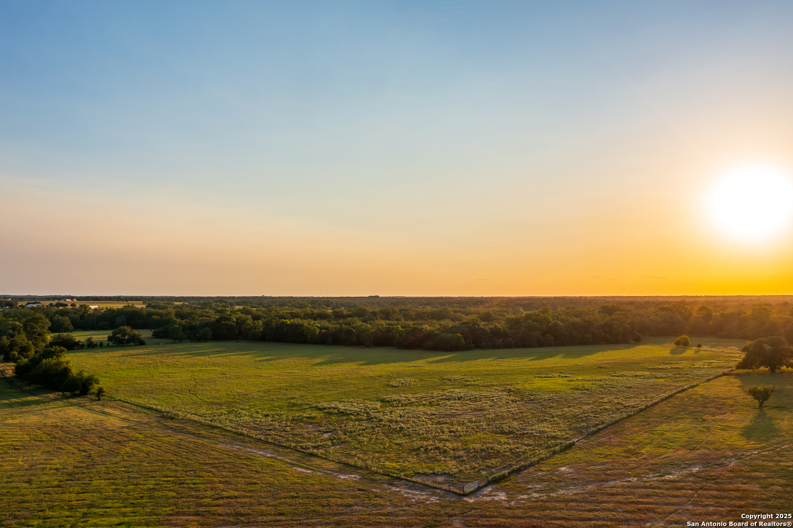 1071 Private Road 1090 Hallettsville TX 77964
