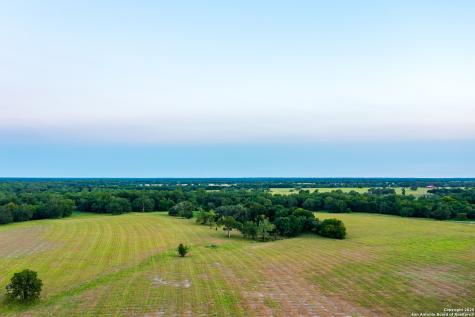 1071 Private Road 1090 Hallettsville TX 77964