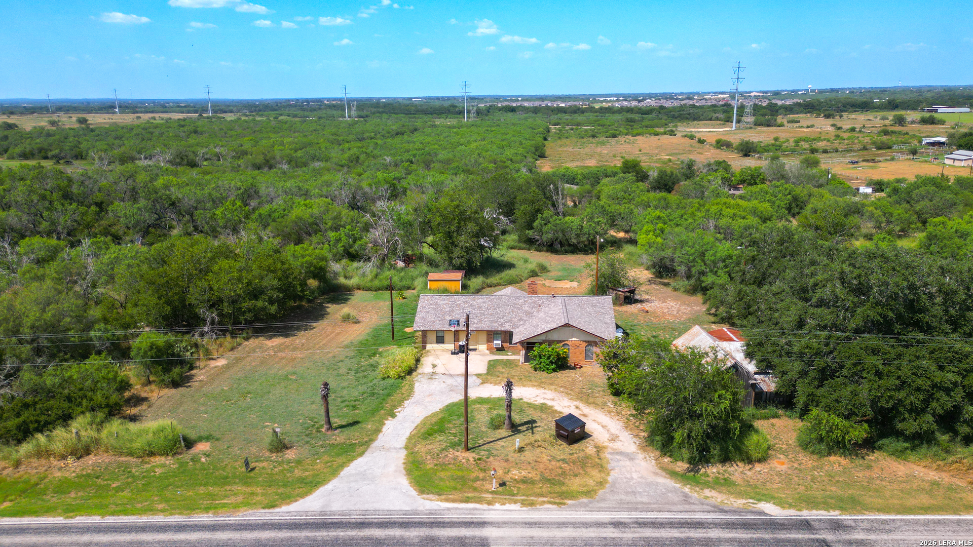 150 Fm 1303 Floresville TX 78114